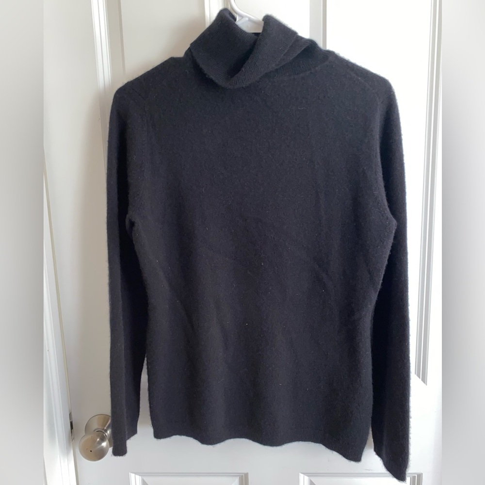Garnet Hill Classic Black 100% Cashmere Turtleneck Sweater - Picture 6 of 6